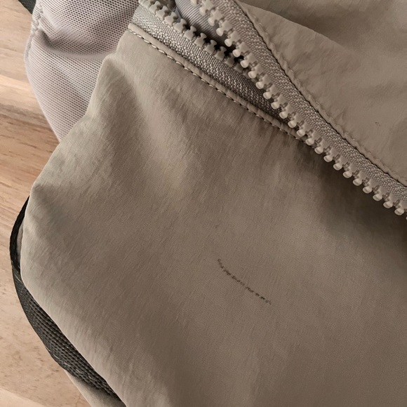 Lululemon belt bag - Picture 3 of 7